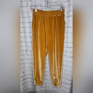 Fabletics Gold Velvet Joggers‎ Size Small
